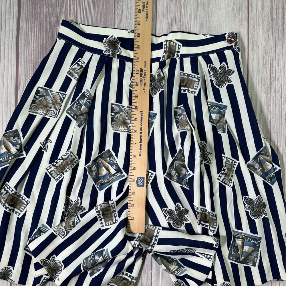 Women’s Vintage Brooks Brothers Navy & Off‎ White Nautical Ocean Bermuda Shorts